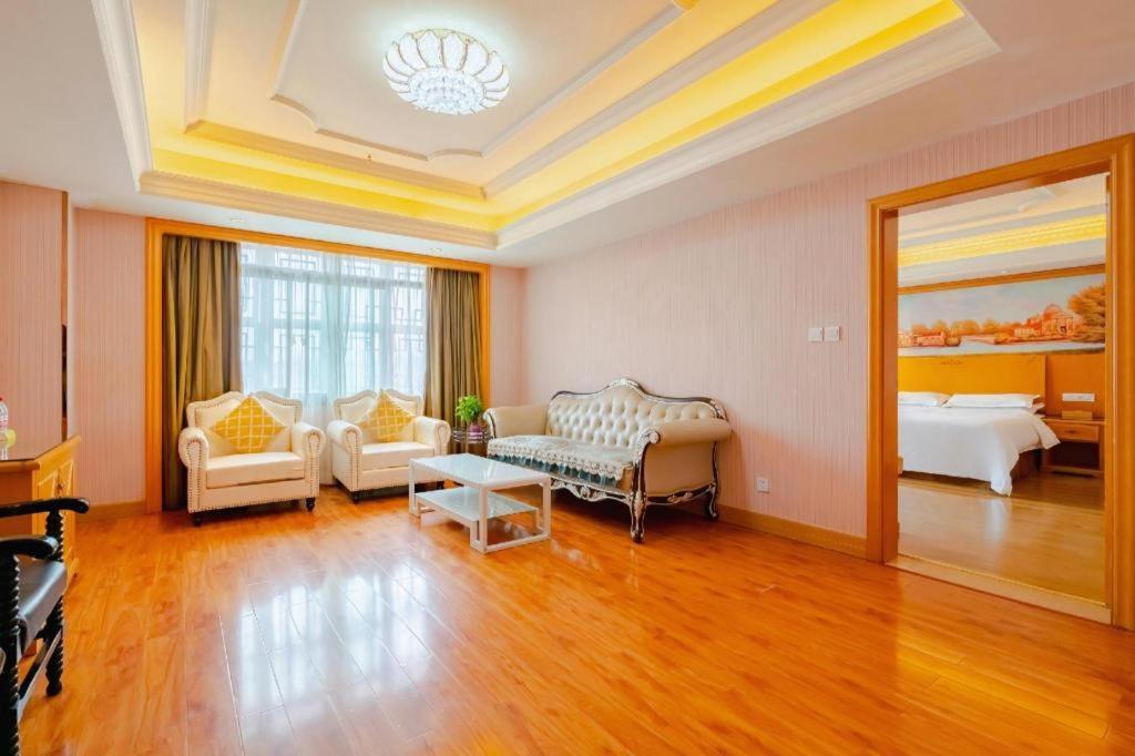 Vienna International Hotel Lhasa Potala Palace Eksteriør billede